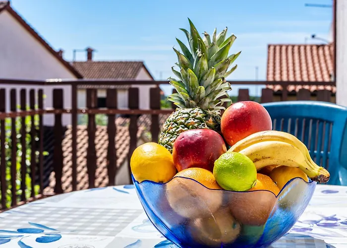 Apartamento 1 With Pool *