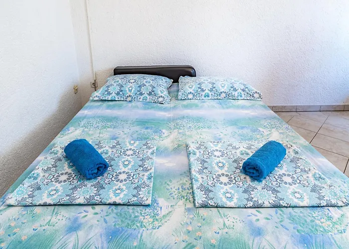 1 With Pool Apartamento *