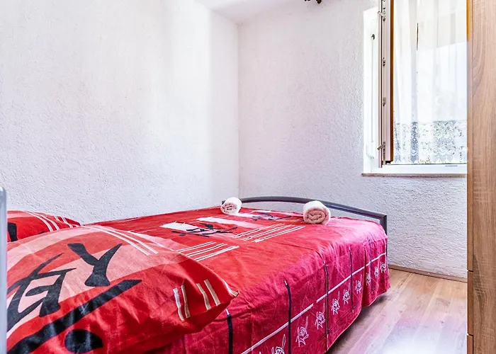 1 With Pool Apartamento Pula