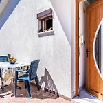 Apartamento 1 With Pool Pula