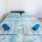 1 With Pool Apartamento *