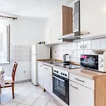 1 With Pool Apartamento Pula