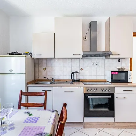 Lägenhet 1 With Pool