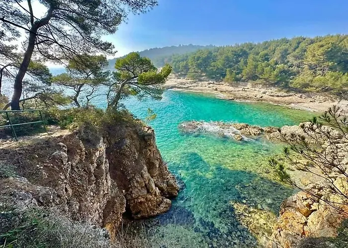 1 With Pool Lejlighed *