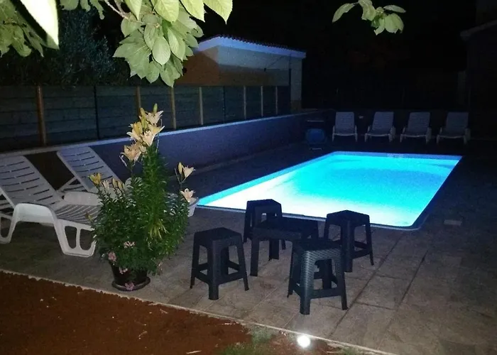 Lejlighed 1 With Pool