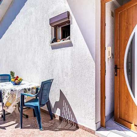 Apartmán 1 With Pool Pula